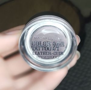 Maybelline eyeshadow pot
